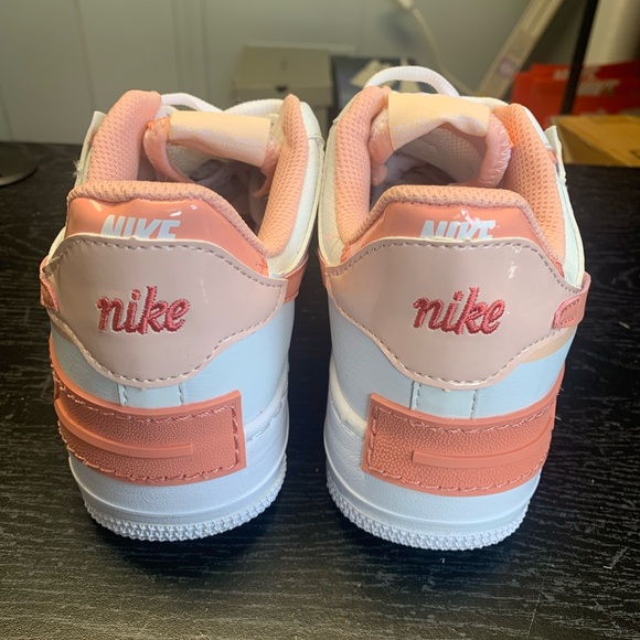 Air Force 1 shadow - Picture 4 of 8